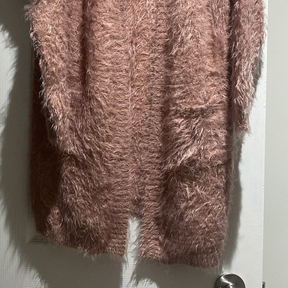 Mauve pink fuzzy knit cardigan - Picture 10 of 12